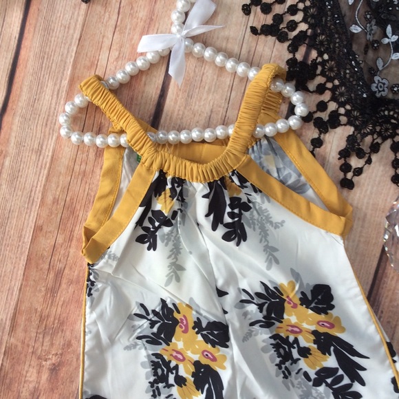 Boutique Baby Girl Mustard & Floral Romper - Picture 3 of 5